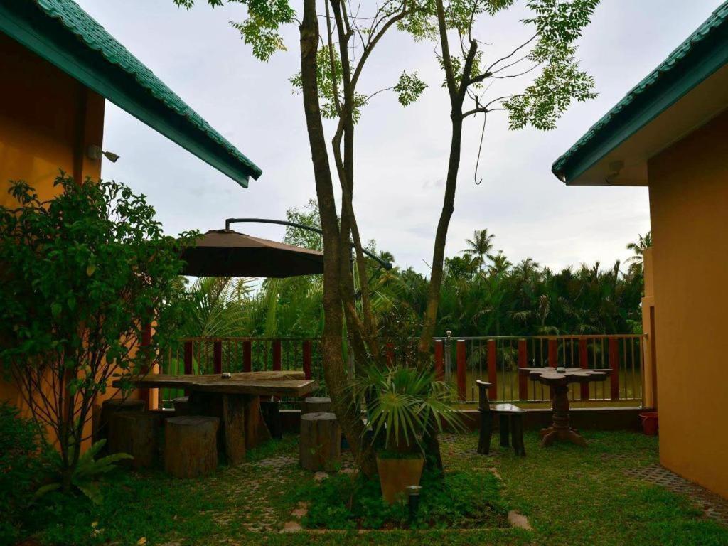 Sucholtee Resort Surat Thani Ngoại thất bức ảnh