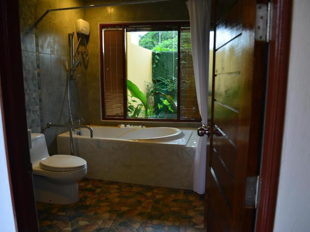 Sucholtee Resort Surat Thani Ngoại thất bức ảnh