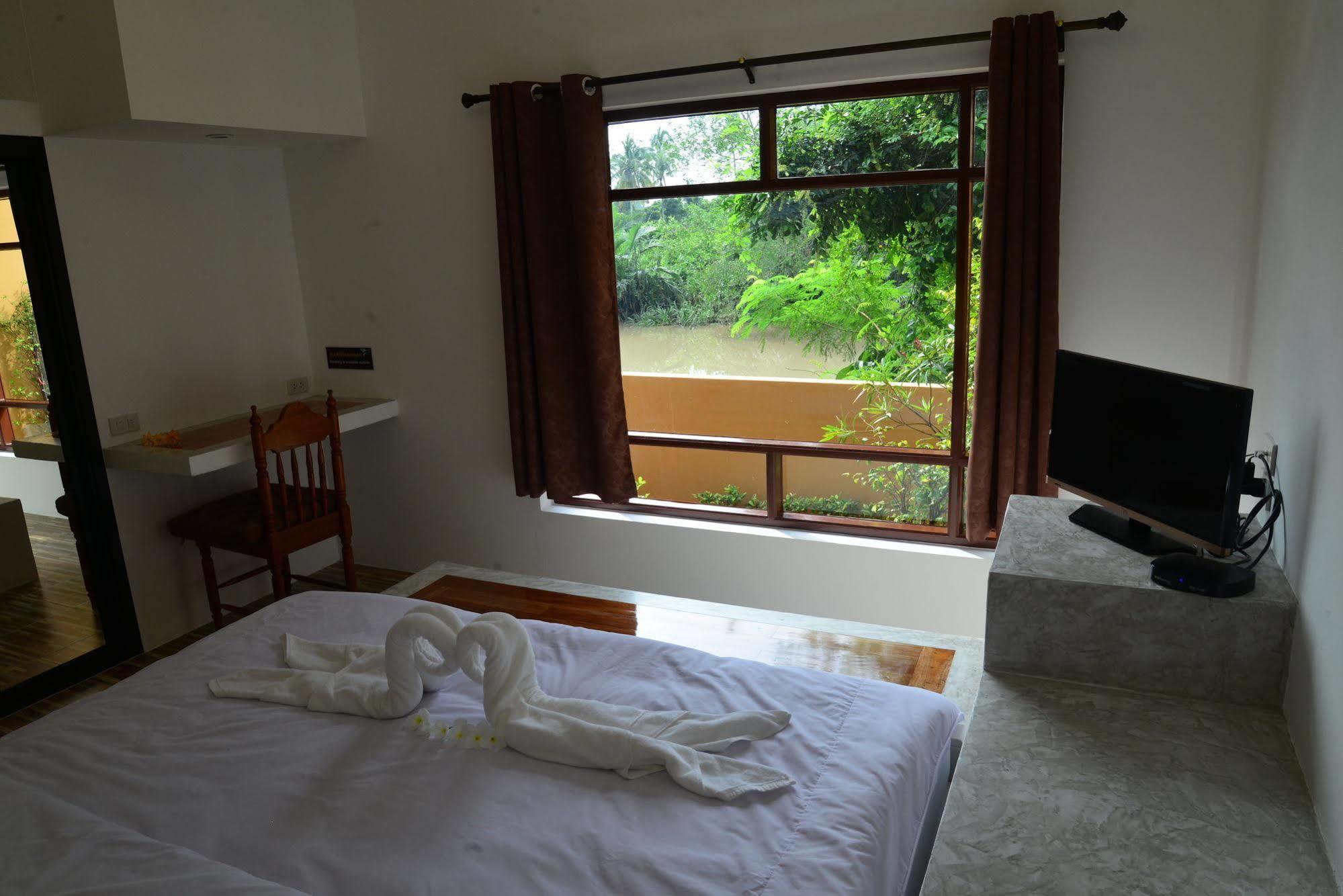 Sucholtee Resort Surat Thani Ngoại thất bức ảnh